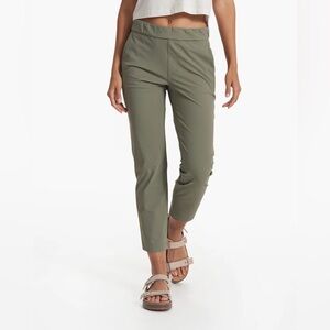 NWOT Vuori Miles Ankle Pants - Women’s Performance Pants Size M